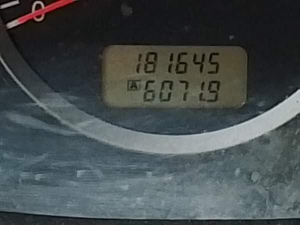 Nissan Almera Tino Mänttä-Vilppula - изображение 1