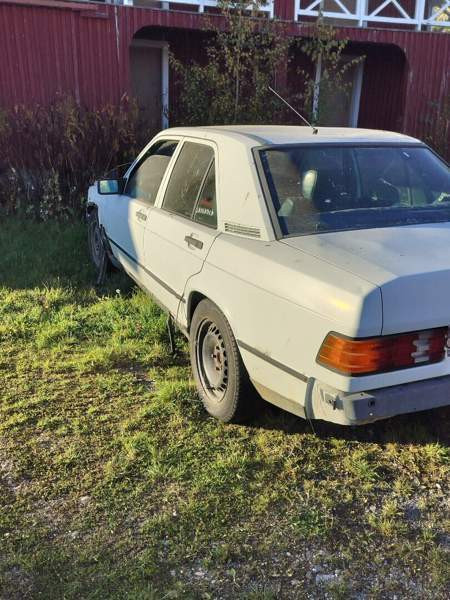 Mercedes-Benz 190 Lieksa - photo 7