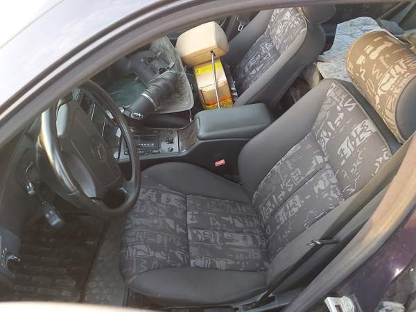 Mercedes-Benz E Siilinjärvi - valokuva 7