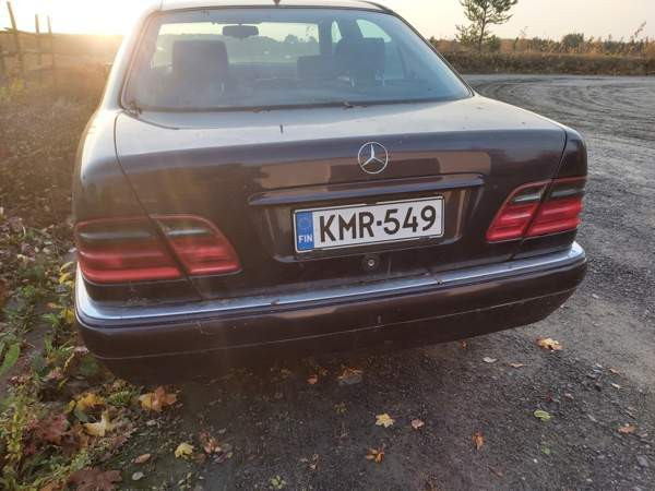 Mercedes-Benz E Siilinjärvi - valokuva 5