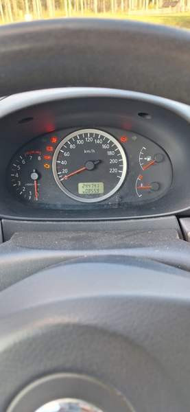 Nissan Almera Tino Pyhäjärvi - valokuva 1