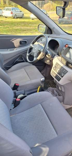 Nissan Almera Tino Pyhäjärvi - valokuva 2