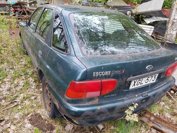 Ford Escort Коувола - изображение 2