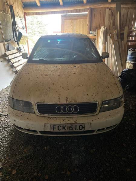 Audi A4 Курумкан - изображение 1