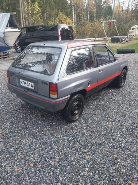 Opel Corsa Lovisa - valokuva 3