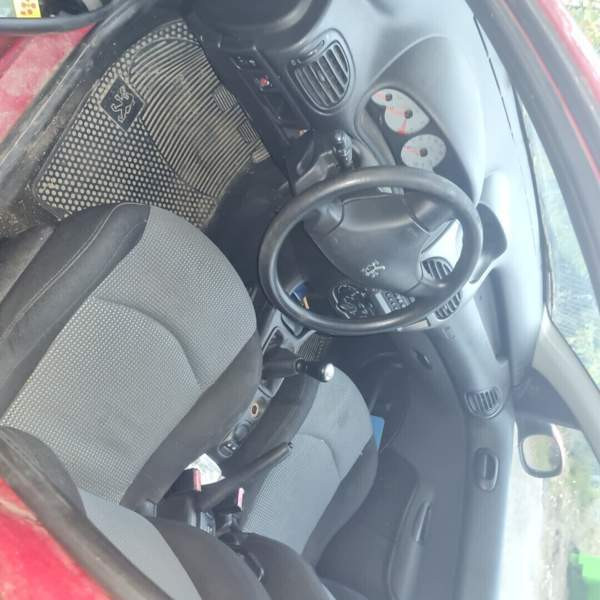 Peugeot 206 Хювинкяя - изображение 4