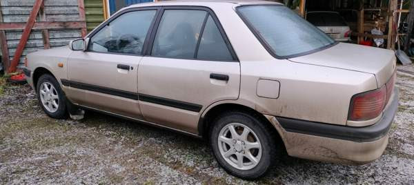 Mazda 323 Kuopio - valokuva 2
