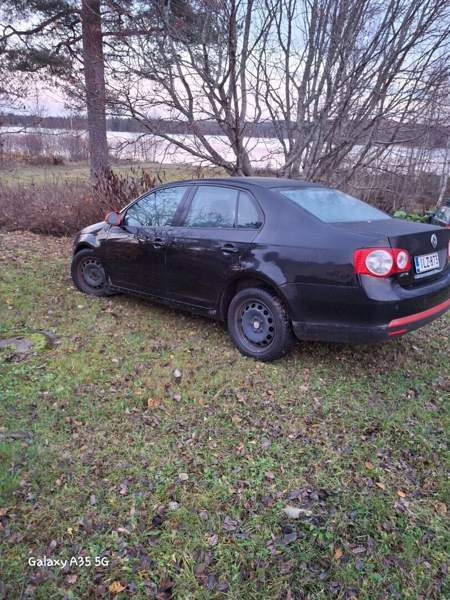 Volkswagen Jetta Каяни - изображение 2