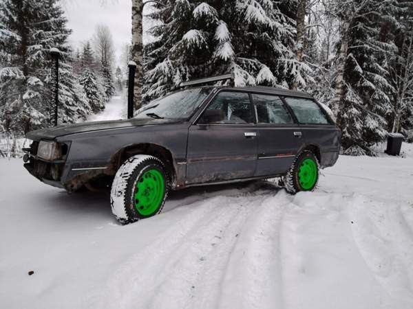 Subaru Leone Uurainen - изображение 1