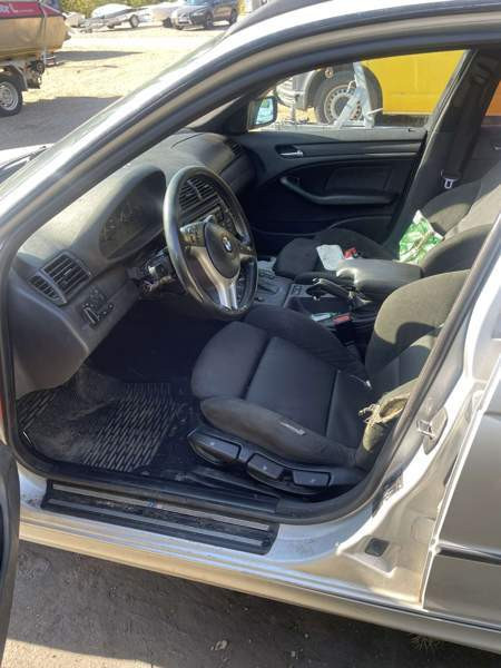 BMW 330 Lons-le-Saunier - valokuva 6