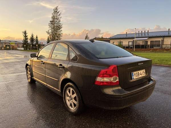 Volvo S40 Pielavesi - изображение 8