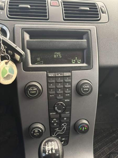 Volvo S40 Pielavesi - изображение 3