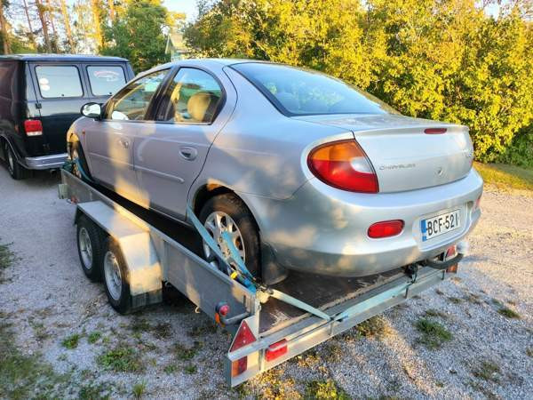 Chrysler Neon Pertteli - valokuva 3