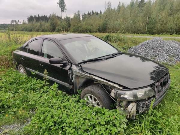 Volvo S60 Alavieska - valokuva 1
