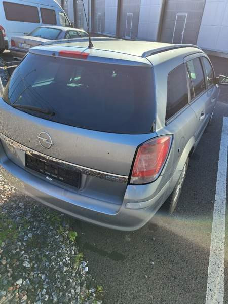 Opel Astra Helsinki - valokuva 1