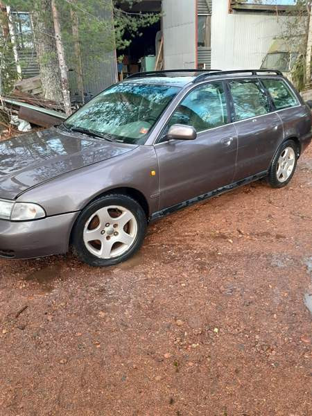 Audi A4 Lovisa - valokuva 3