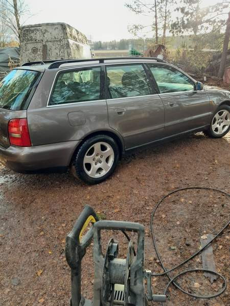 Audi A4 Lovisa - valokuva 2