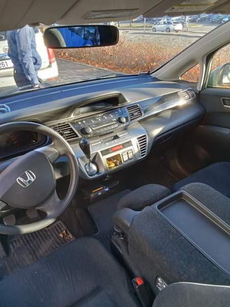 Honda FR-V Kuusankoski - valokuva 2