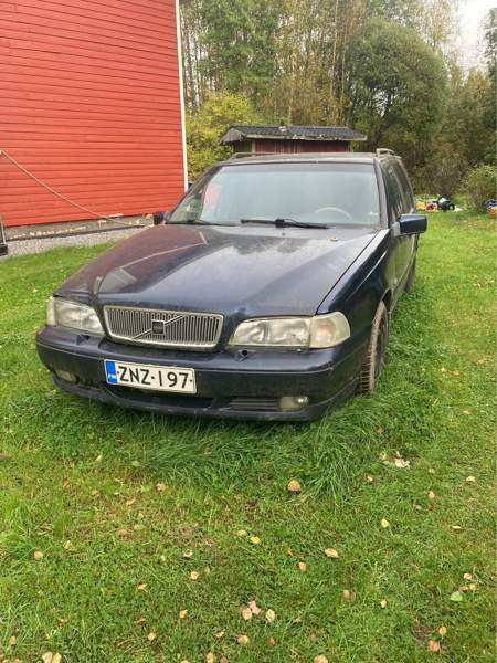 Volvo V70 Alajärvi - valokuva 4