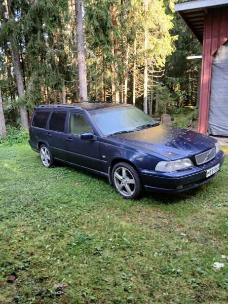 Volvo V70 Valkeakoski - valokuva 1