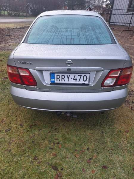 Nissan Almera Kolari - valokuva 4