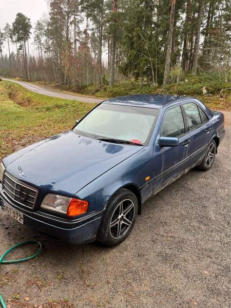 Mercedes-Benz C Sarov - valokuva 4