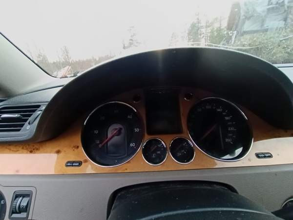 Volkswagen Passat Лон-ле-Сонье - изображение 6