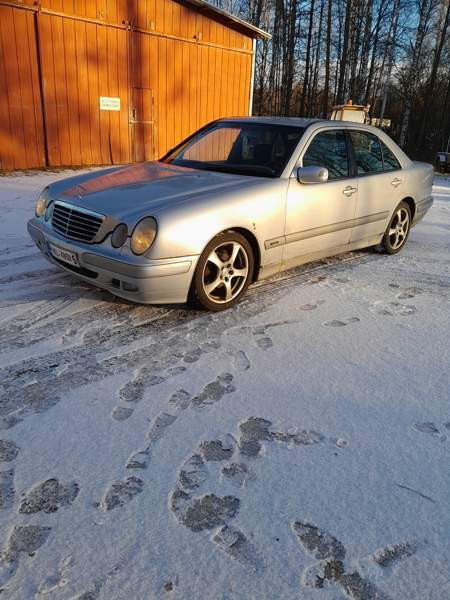 Mercedes-Benz E Outokumpu - valokuva 1
