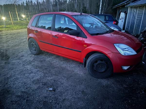 Ford Fiesta Orimattila - valokuva 1