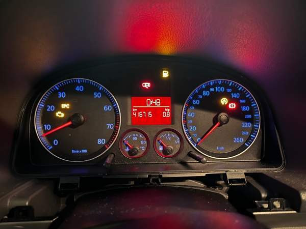 Volkswagen Touran Kuopio - valokuva 8