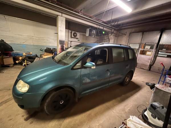 Volkswagen Touran Kuopio - valokuva 4