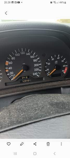 Mercedes-Benz 230 Karijoki - valokuva 3