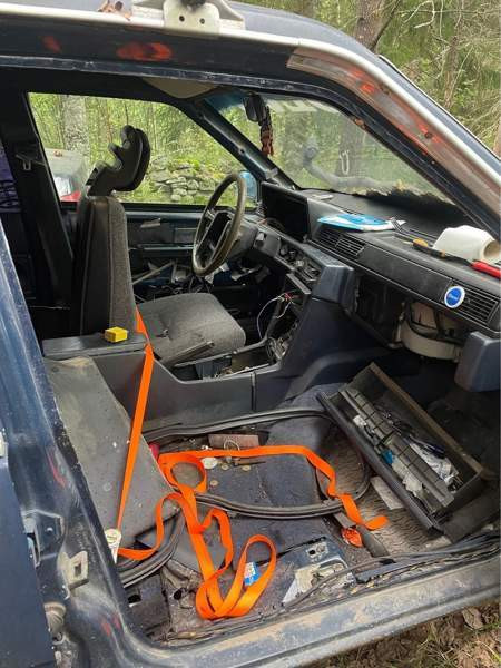 Volvo 740 Ugleural'skiy - valokuva 5