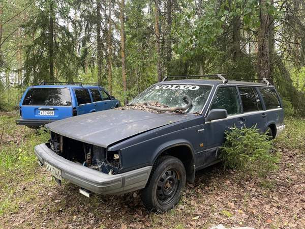 Volvo 740 Ugleural'skiy - valokuva 2