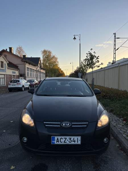 Kia Ceed Turtkul - valokuva 2