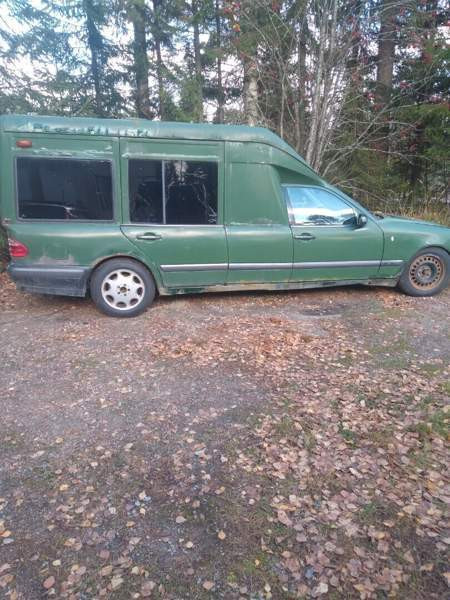 Mercedes-Benz 220 Lieksa - изображение 1