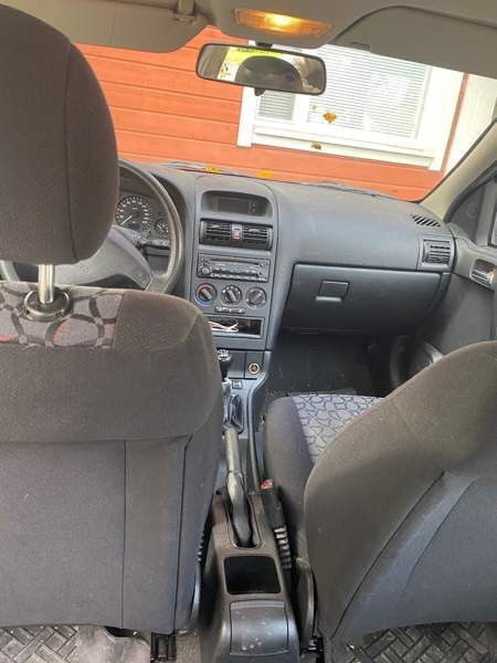 Opel Astra Jyväskylä - valokuva 3