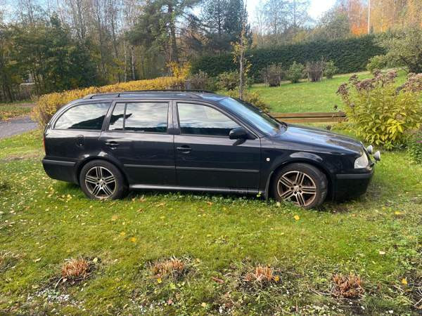 Skoda Octavia Jyväskylä - valokuva 1