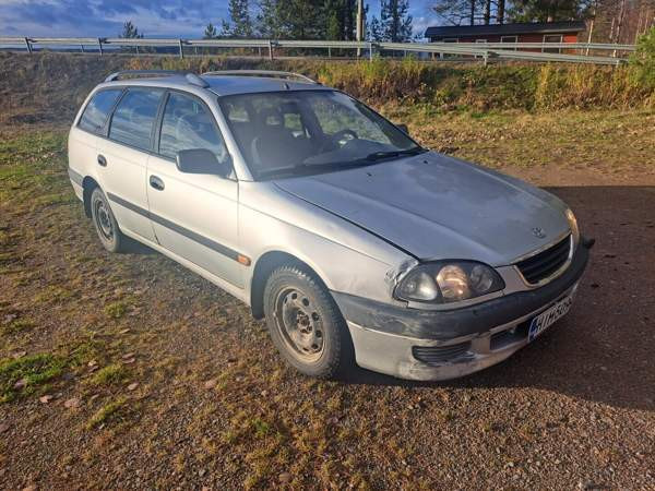 Toyota Avensis Saarijärvi - изображение 4