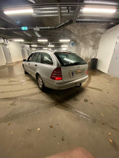 Mercedes-Benz 220 Тампере - изображение 4