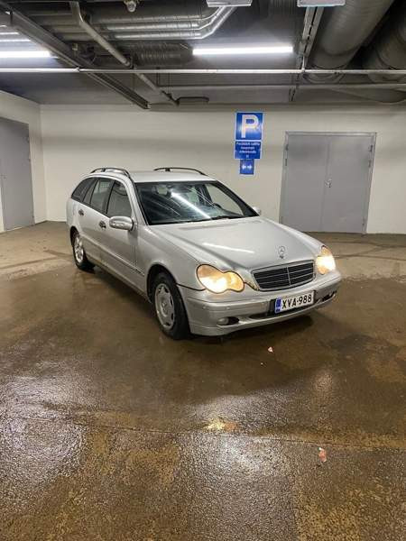 Mercedes-Benz 220 Тампере - изображение 2
