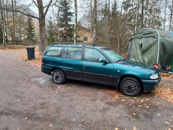 Opel Astra Вантаа - изображение 3