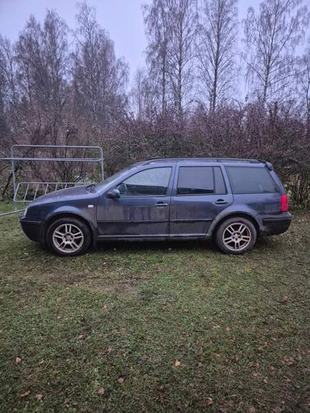 Volkswagen Golf Puumala - valokuva 4