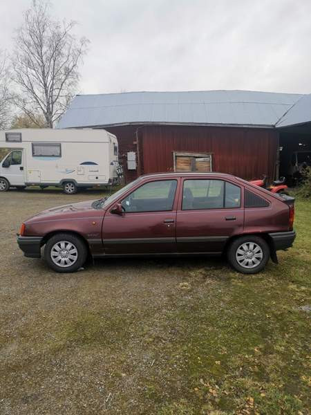 Opel Kadett Kauhava - изображение 8