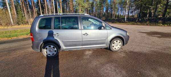 Volkswagen Touran Anjalankoski - изображение 7