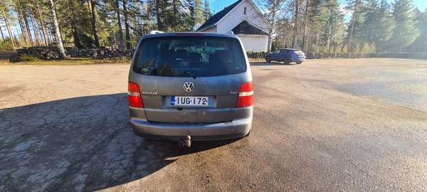 Volkswagen Touran Anjalankoski - изображение 6