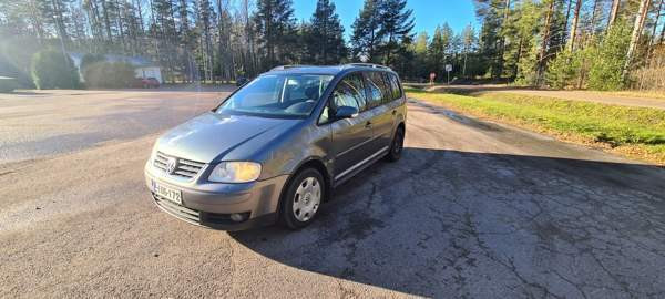 Volkswagen Touran Anjalankoski - изображение 2