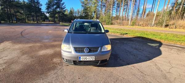 Volkswagen Touran Anjalankoski - изображение 5