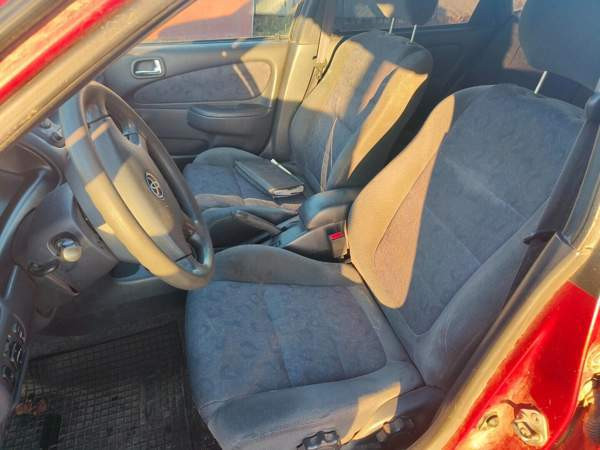 Toyota Corolla Apatity - valokuva 2