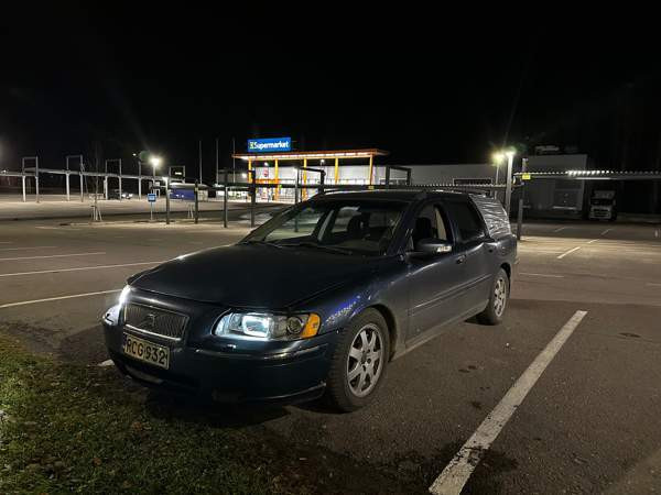 Volvo V70 Glebychevo - valokuva 1